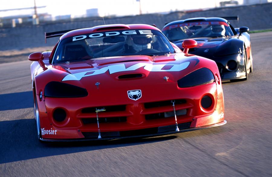  Dodge Viper Competition Coupe 2003 года  (фото 2 из 36)